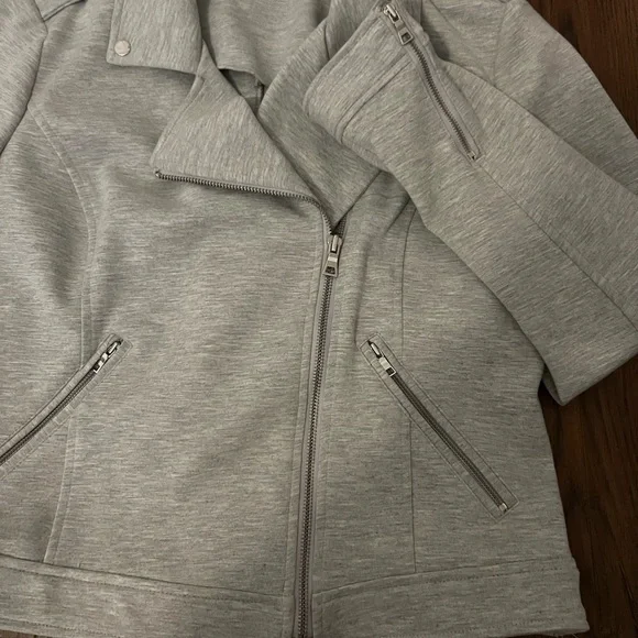 Women’s motorcycle style jacket - Picture 3 of 6